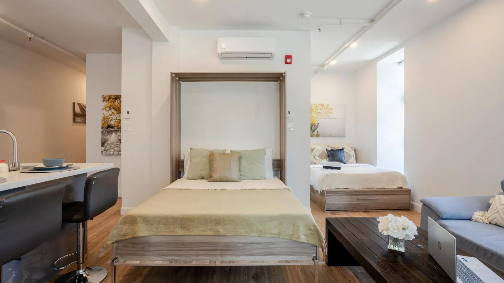 شقة Inner-City Studio On Bishop -Heart Of Mtl مونتريال